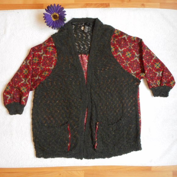 Buckle BKE BOUTIQUE Cardigan Red Print Size Medium - Picture 8 of 10
